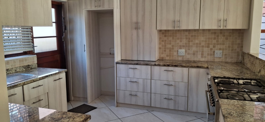 3 Bedroom Property for Sale in Fish Hoek Western Cape